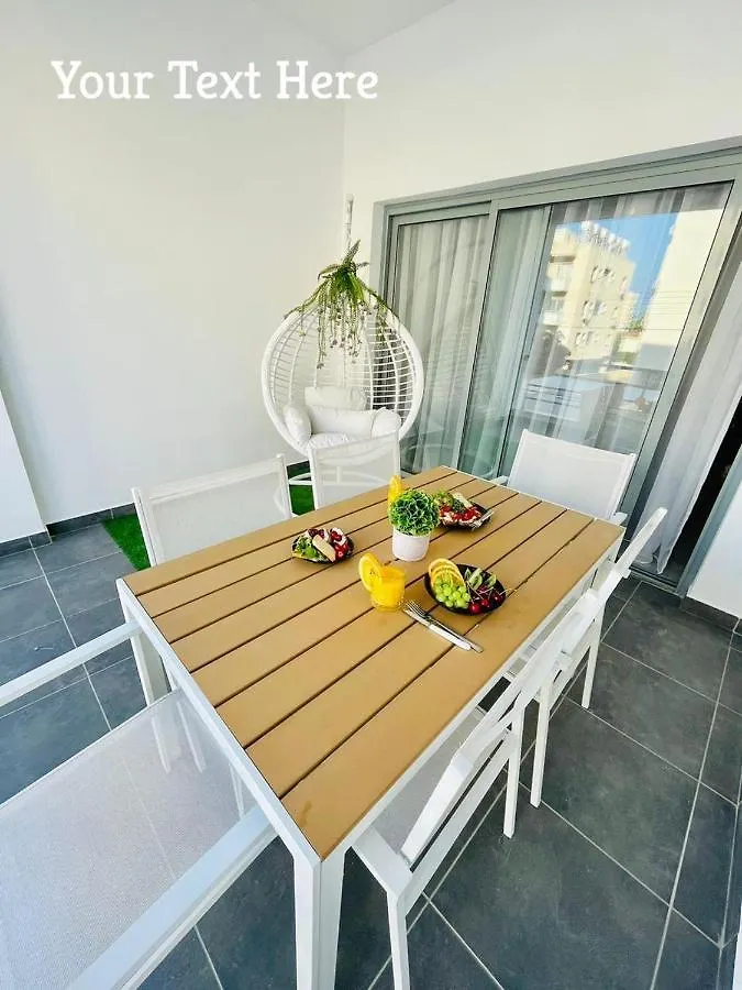 Coastal Getaway Apartment Larnaca